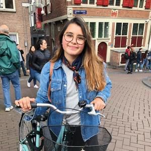 Meet your Posher, Paulina